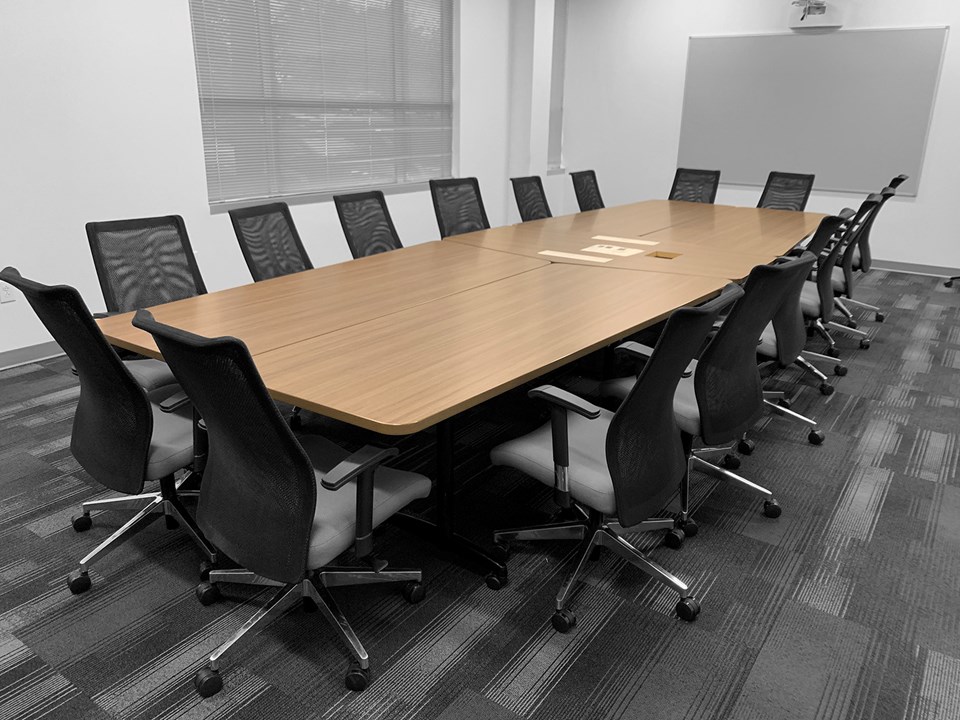 Executive Planes Conference Table Ofo, How Big Of A Conference Table Do I Need